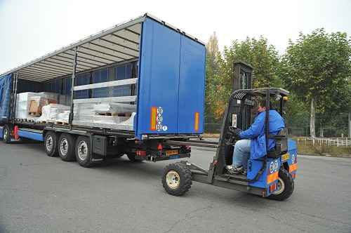 ELEVATEUR EMBARQUE CAMION TLM TRANSPORTS